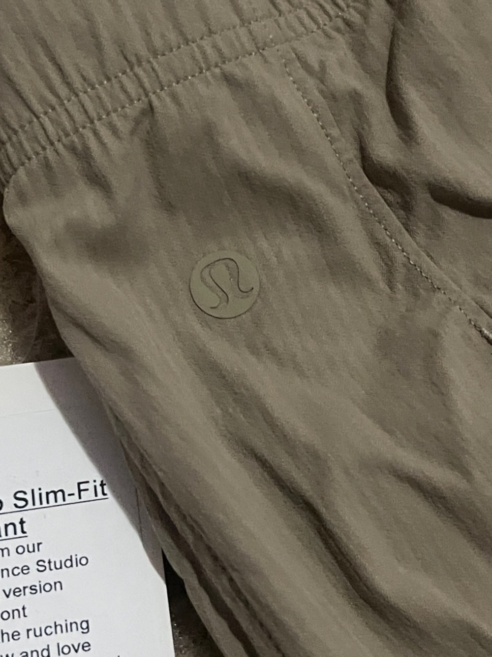 lululemon athletica Women’s Lightweight Joggers - Tan - Picture 6 of 7